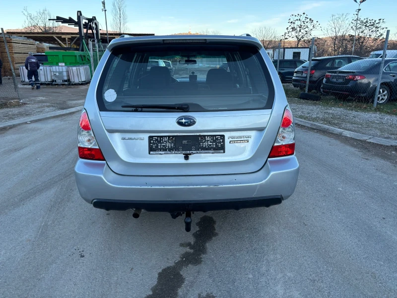 Subaru Forester 2.0 БЕНЗИН + ГАЗ КЛИМА, снимка 6 - Автомобили и джипове - 48370358