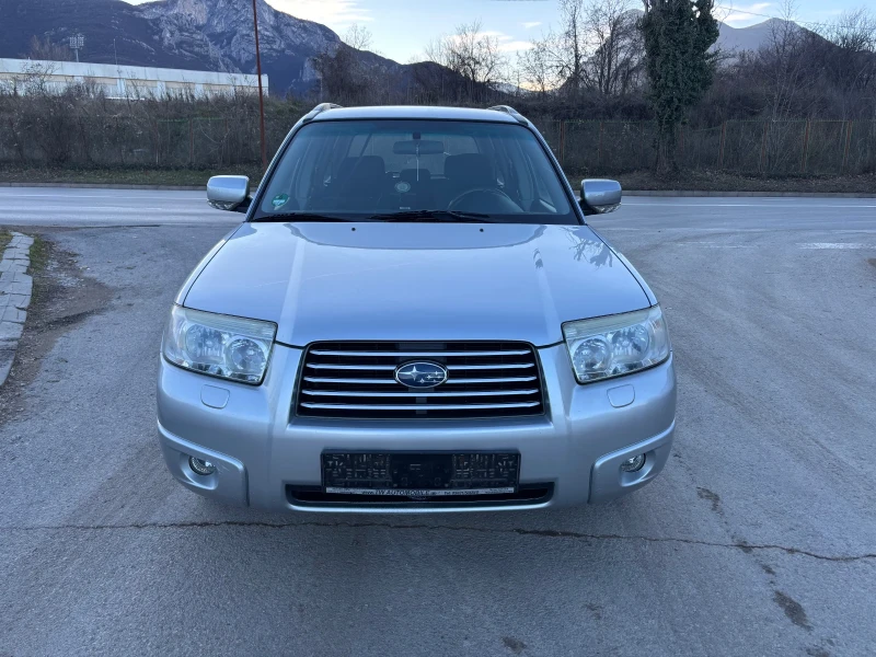 Subaru Forester 2.0 БЕНЗИН + ГАЗ КЛИМА, снимка 2 - Автомобили и джипове - 48370358