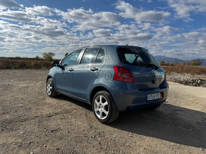 Toyota Yaris 1.3 LPG, снимка 3 - Автомобили и джипове - 48595296