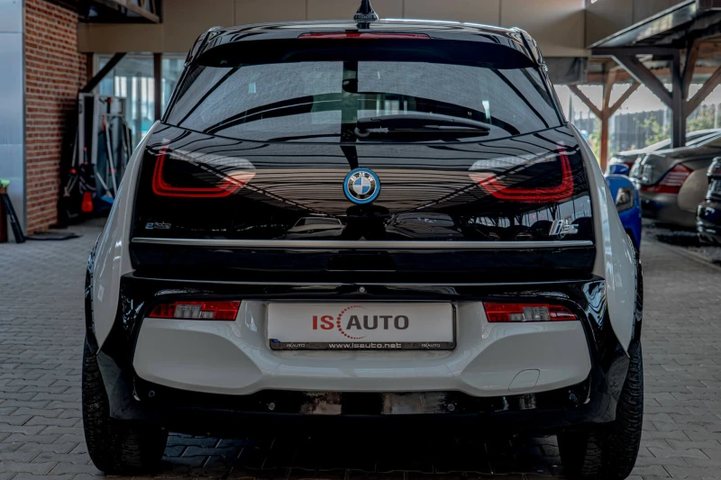 BMW i3 S/FullLed/Подгрев/Камера/CarPlay, снимка 4 - Автомобили и джипове - 50843177