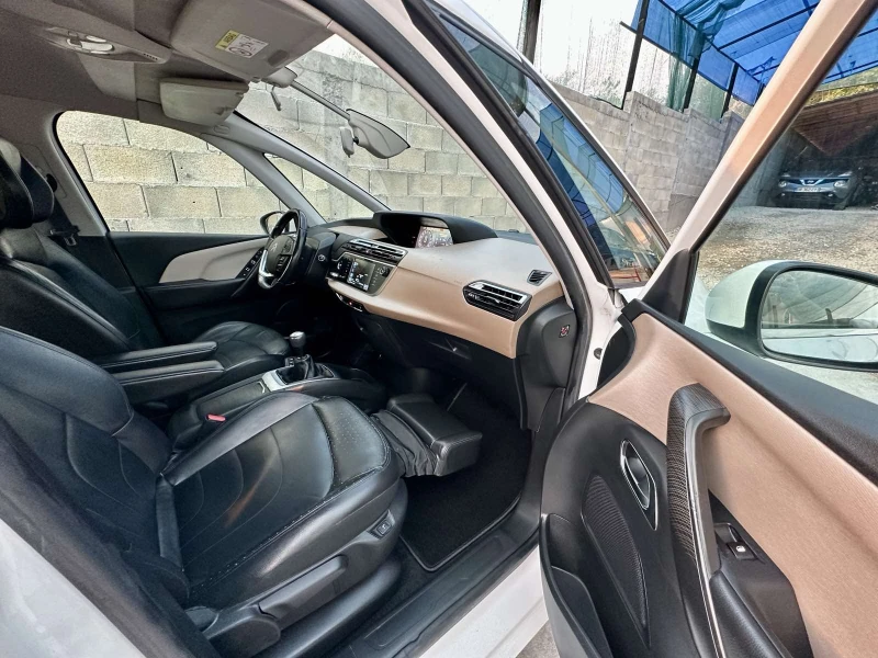 Citroen C4 Picasso 2.0 e-HDi Exclusive, Кожа с Подгрев, Лизинг, снимка 10 - Автомобили и джипове - 51279129