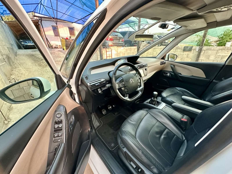 Citroen C4 Picasso 2.0 e-HDi Exclusive, Кожа с Подгрев, Лизинг, снимка 9 - Автомобили и джипове - 51279129