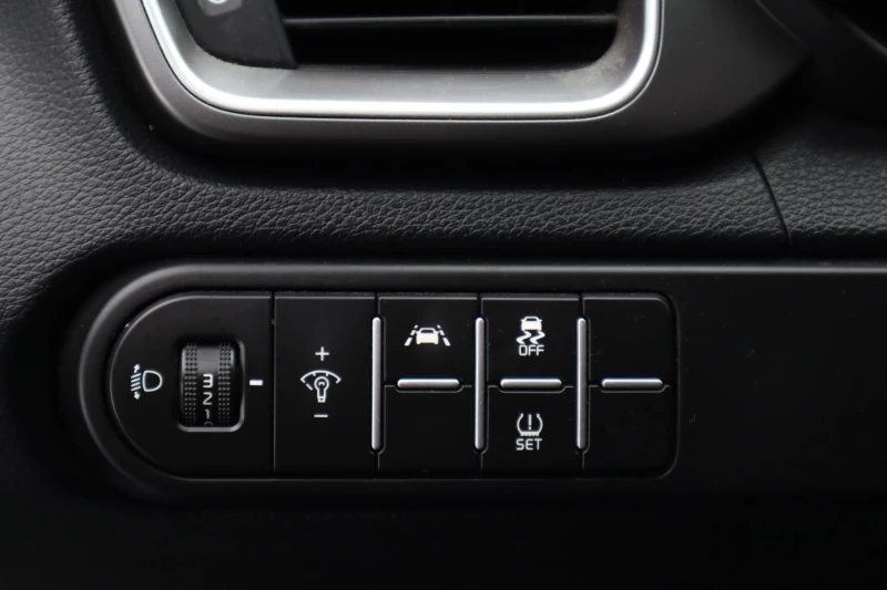 Kia XCeed 1.0 COMFORT, снимка 16 - Автомобили и джипове - 51834851