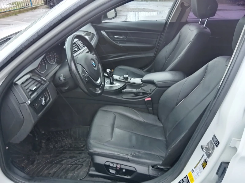 BMW 320 i X-drive, снимка 9 - Автомобили и джипове - 52375269