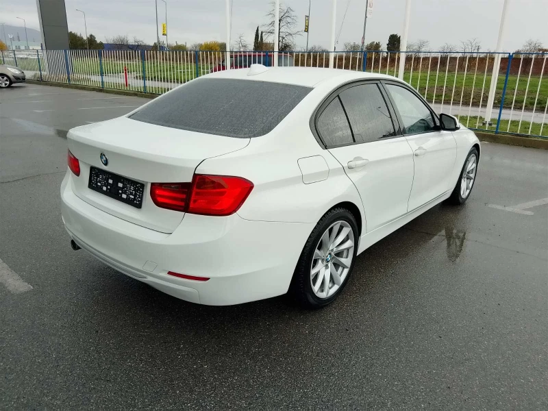 BMW 320 i X-drive, снимка 7 - Автомобили и джипове - 52375269