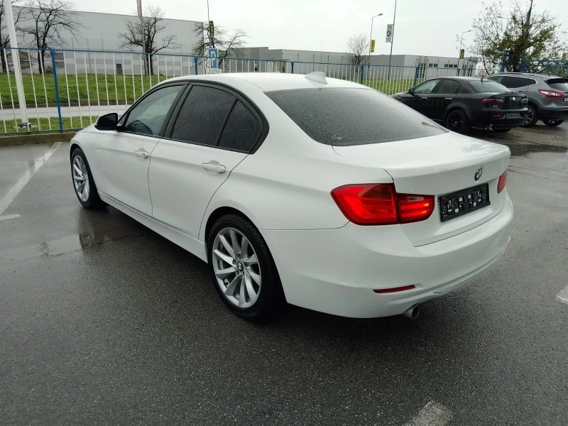 BMW 320 i X-drive, снимка 5 - Автомобили и джипове - 52375269