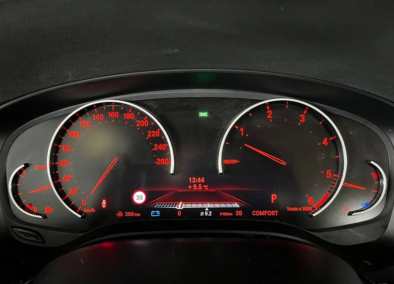 BMW 530 xDrive, снимка 10 - Автомобили и джипове - 52754657