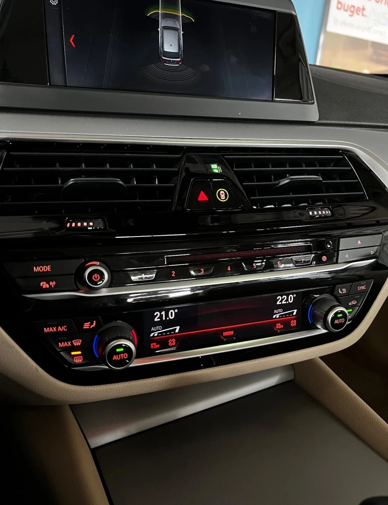 BMW 530 xDrive, снимка 11 - Автомобили и джипове - 52754657