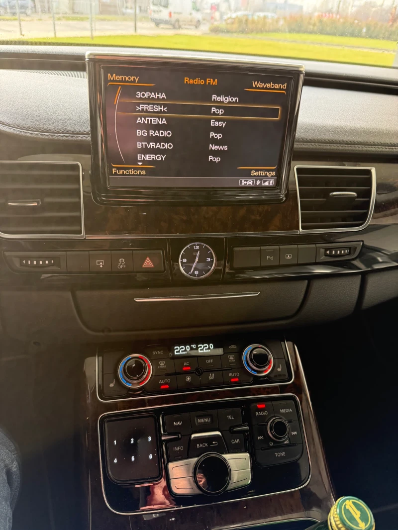 Audi A8, снимка 4 - Автомобили и джипове - 52903238