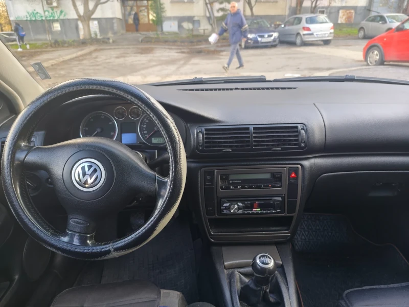 VW Passat, снимка 5 - Автомобили и джипове - 53057976