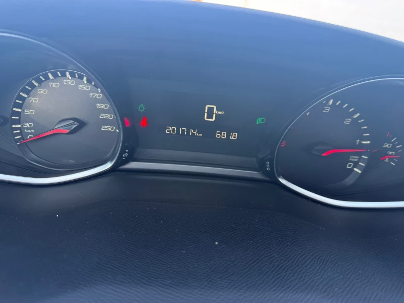 Peugeot 308 1.6HDI, снимка 13 - Автомобили и джипове - 53137611