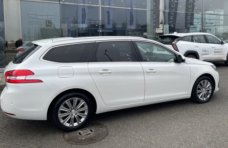 Peugeot 308 SW 1.5 Allure , снимка 3 - Автомобили и джипове - 53382037
