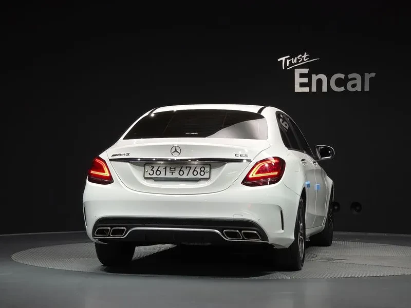 Mercedes-Benz C 200 W205, снимка 4 - Автомобили и джипове - 55794103