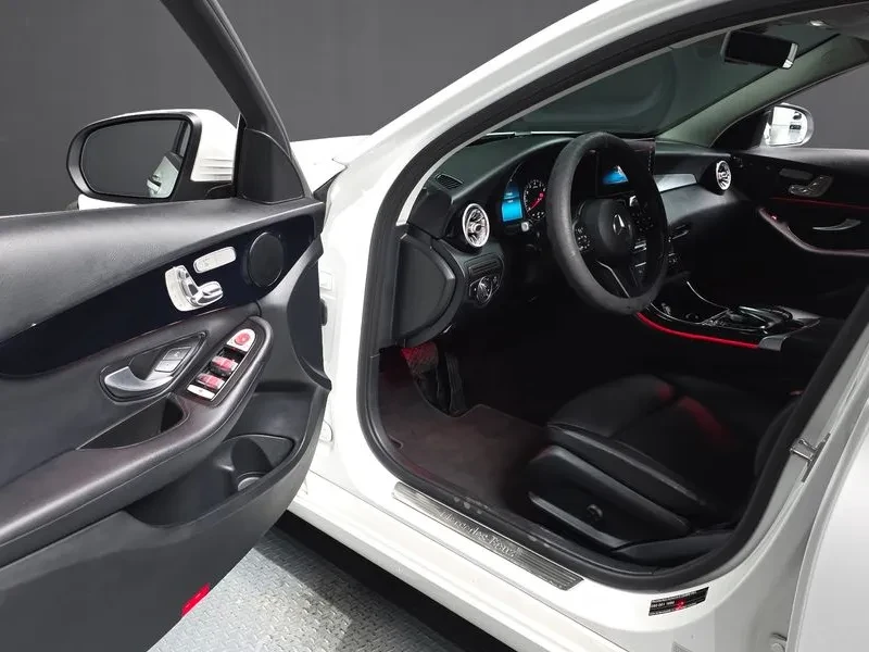 Mercedes-Benz C 200 W205, снимка 10 - Автомобили и джипове - 55794103