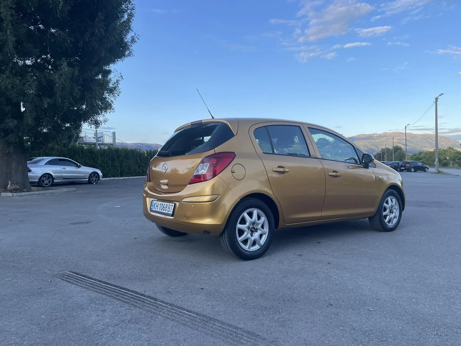 Opel Corsa 1.4 - изображение 6