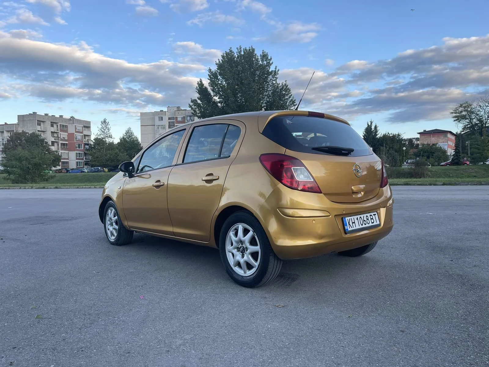 Opel Corsa 1.4 - изображение 7