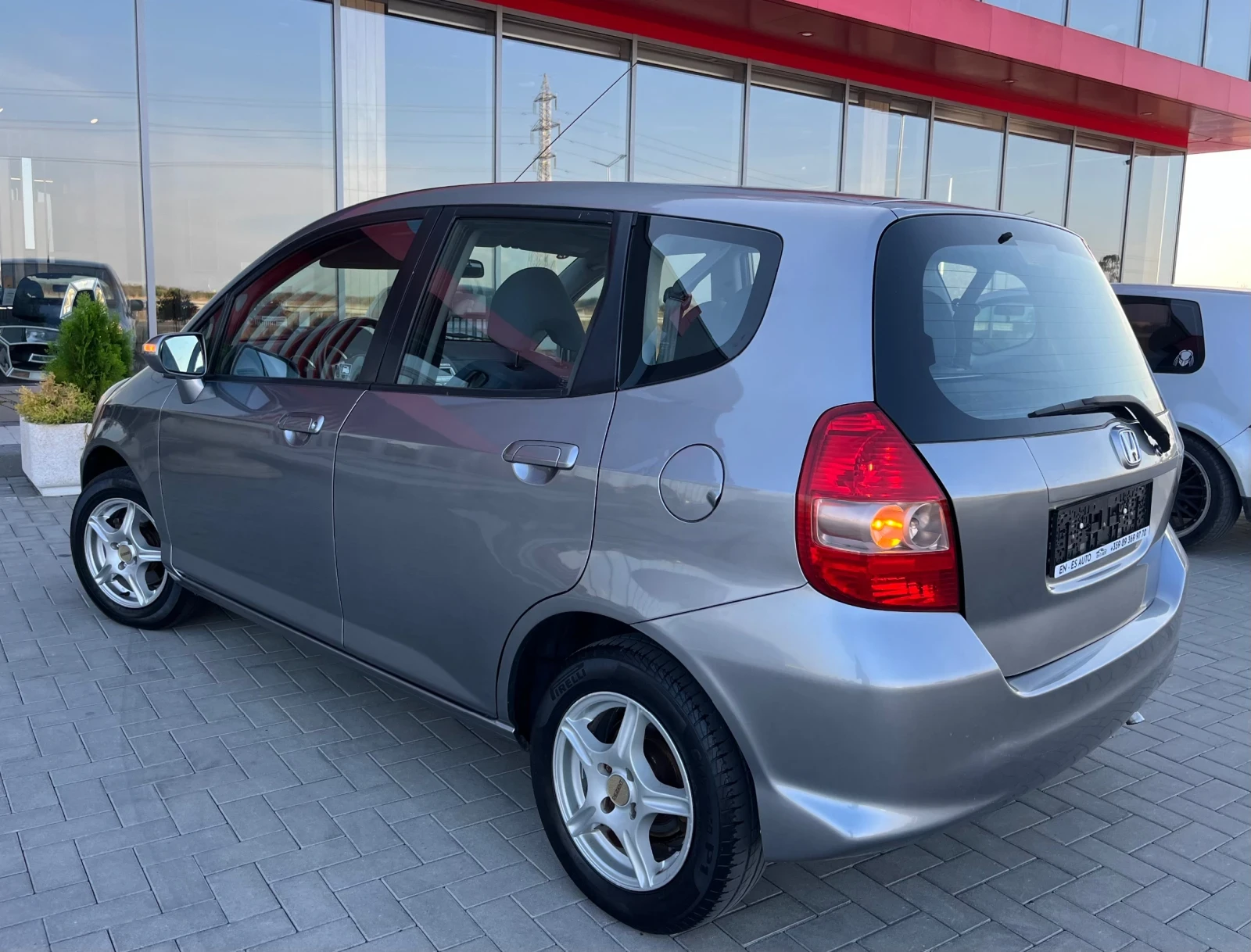 Honda Jazz 1.4 F1 Автоматик - изображение 4