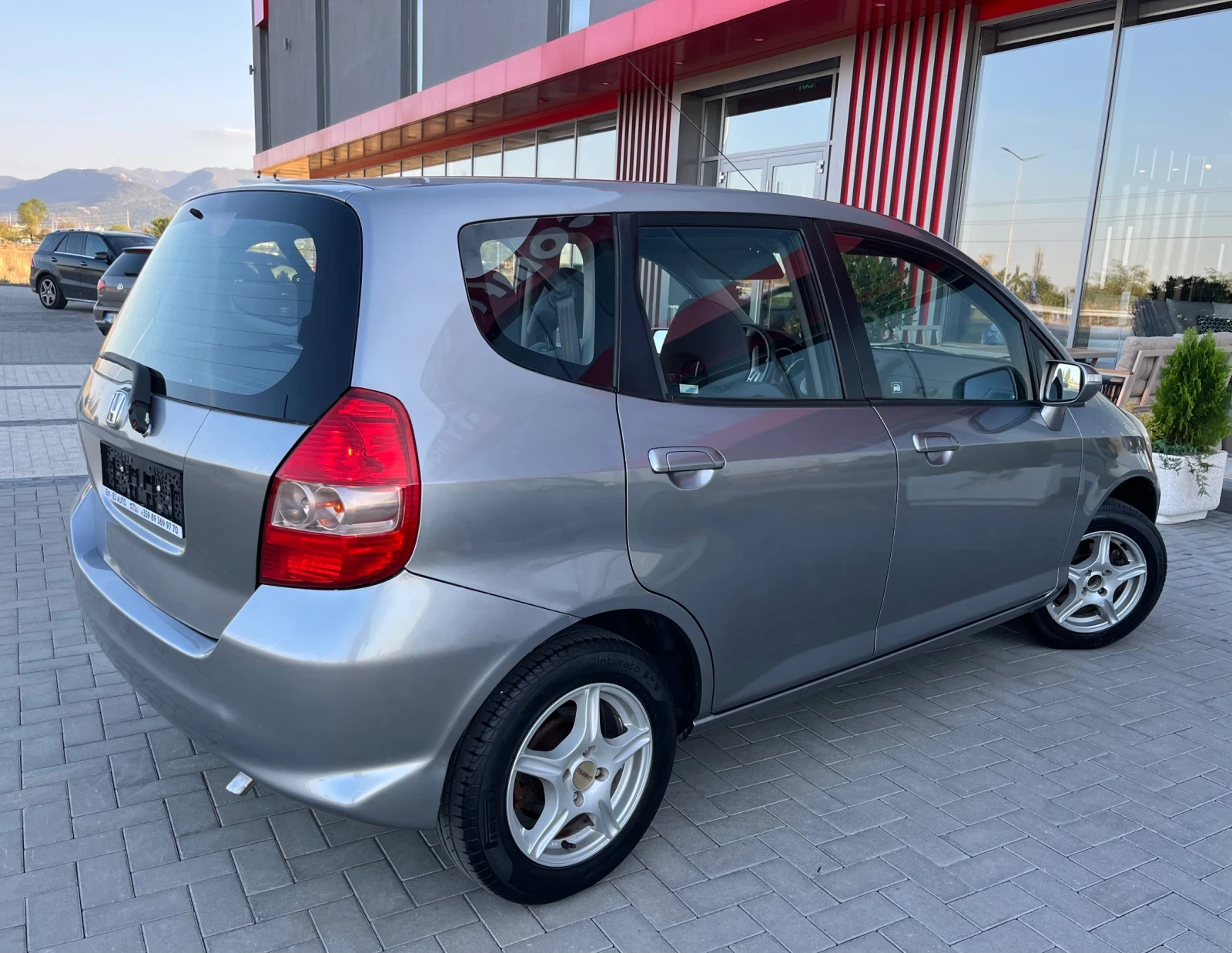 Honda Jazz 1.4 F1 Автоматик - изображение 6