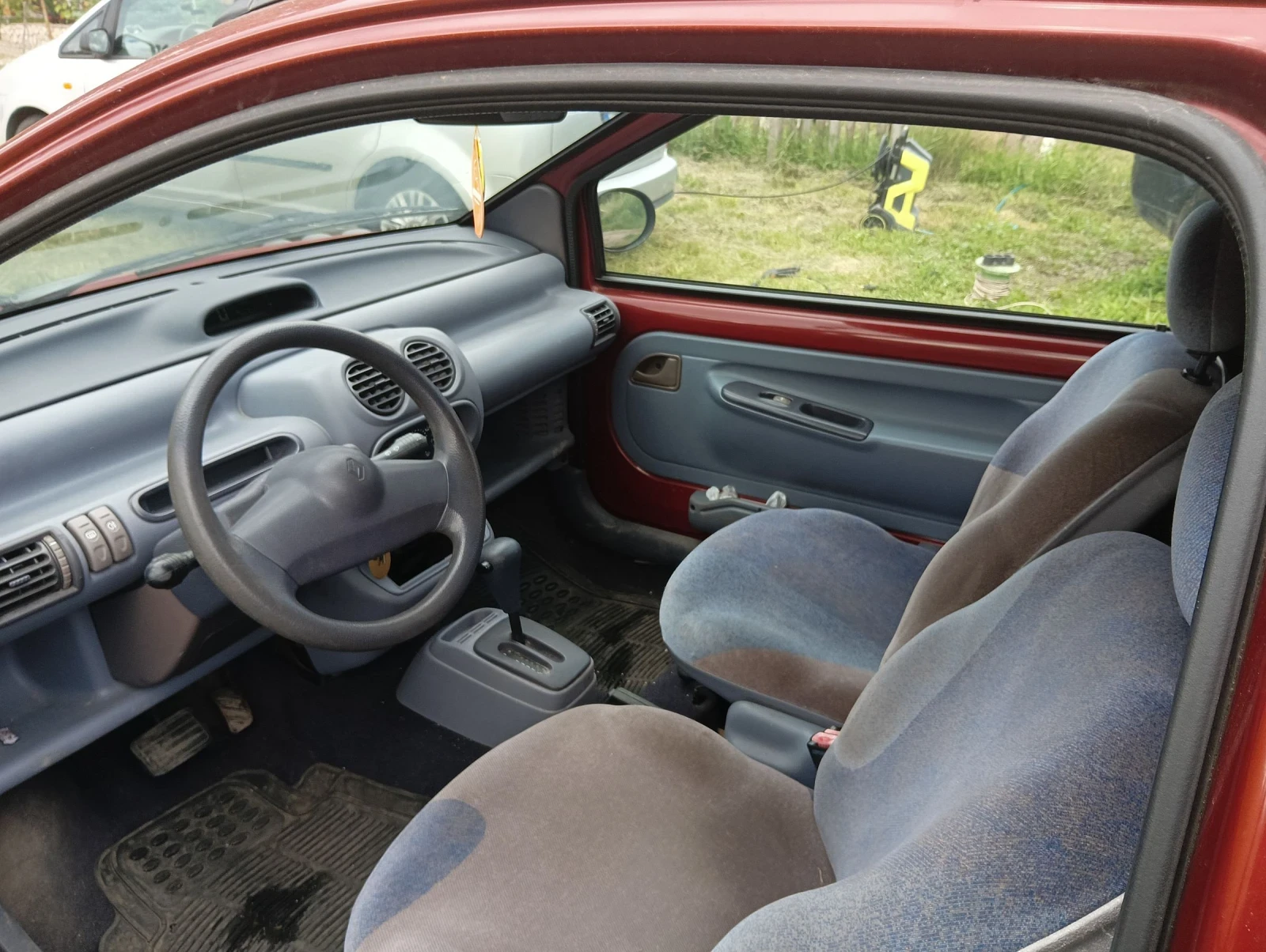 Renault Twingo 1.2 - изображение 9