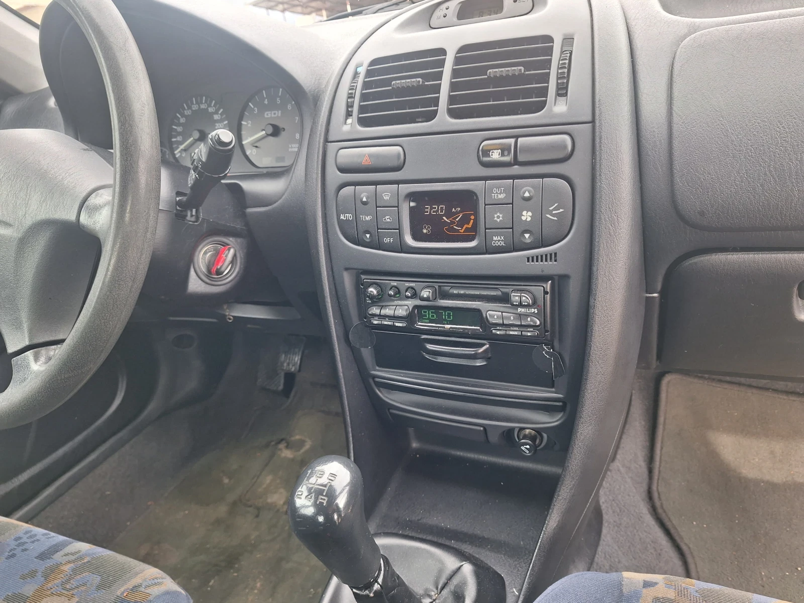 Mitsubishi Carisma  - изображение 9