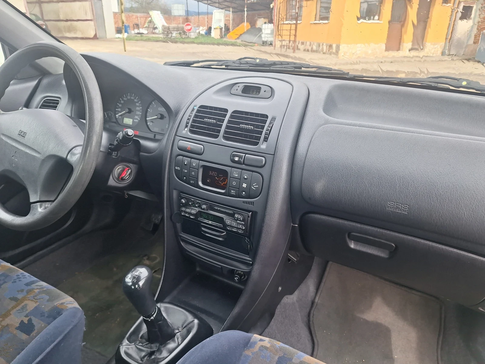 Mitsubishi Carisma  - изображение 10