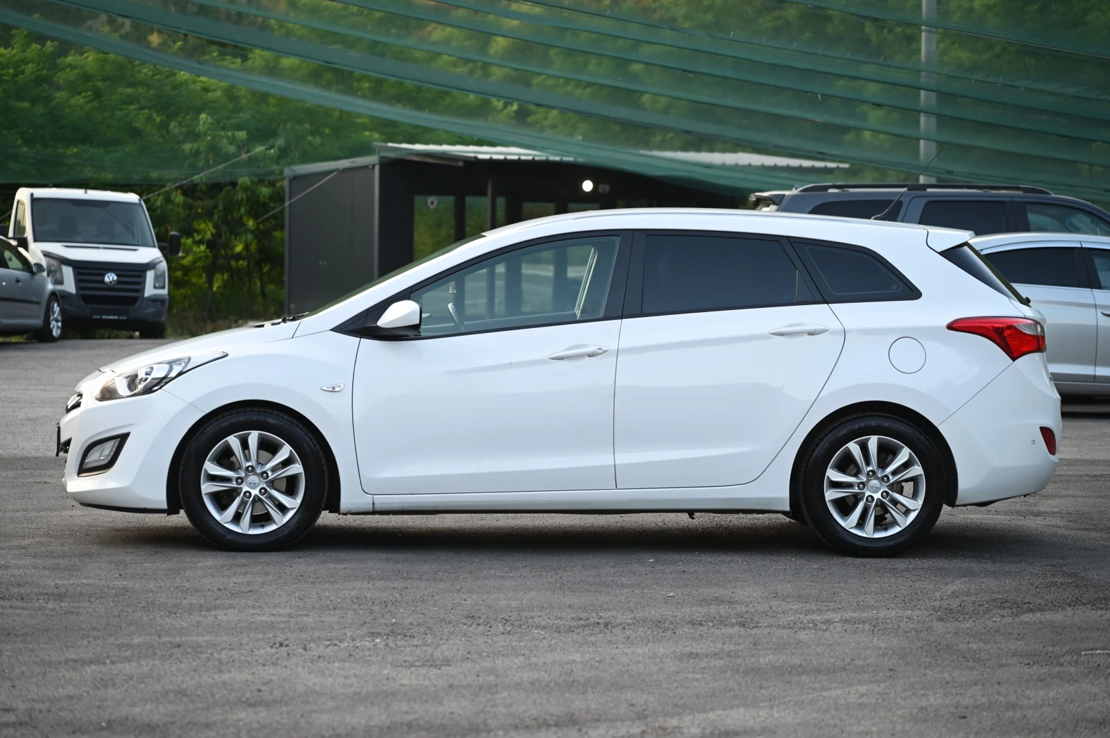 Hyundai I30 1.6 CRDI - изображение 2