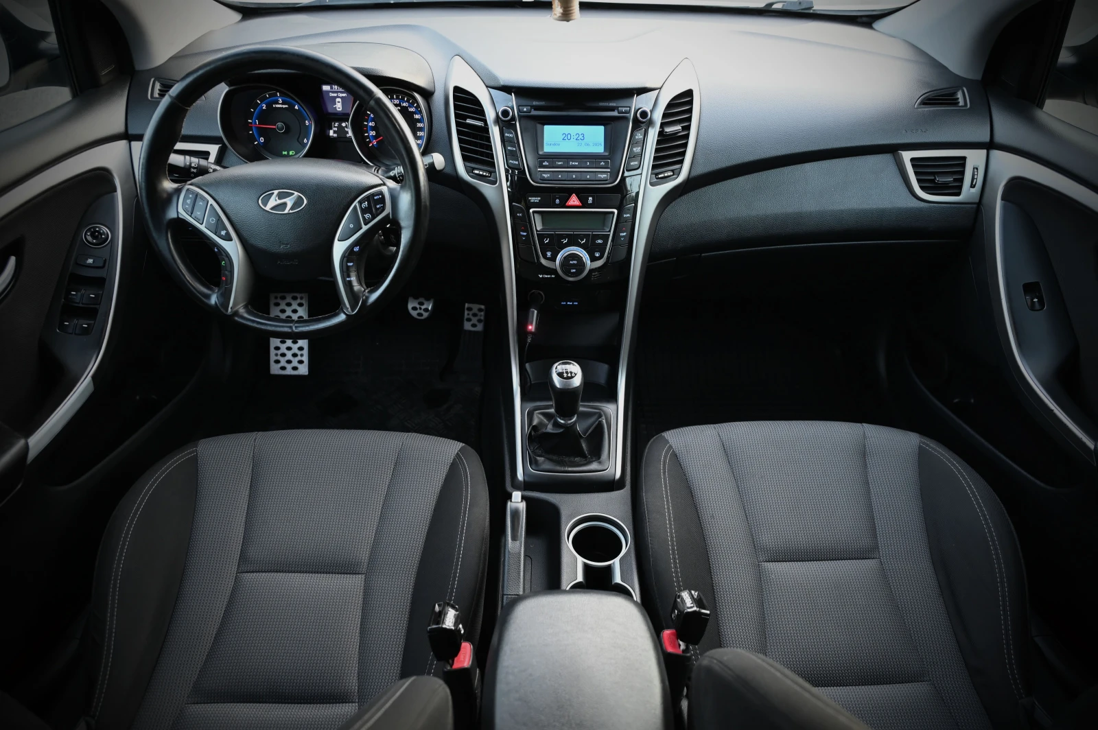Hyundai I30 1.6 CRDI - изображение 10