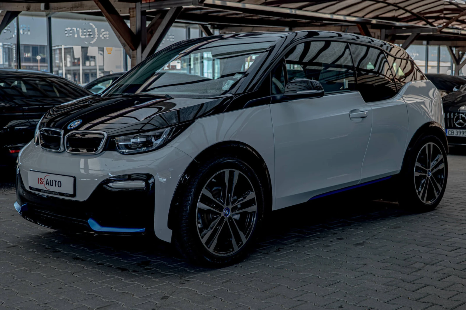 BMW i3 S/FullLed/Подгрев/Камера/CarPlay - изображение 2