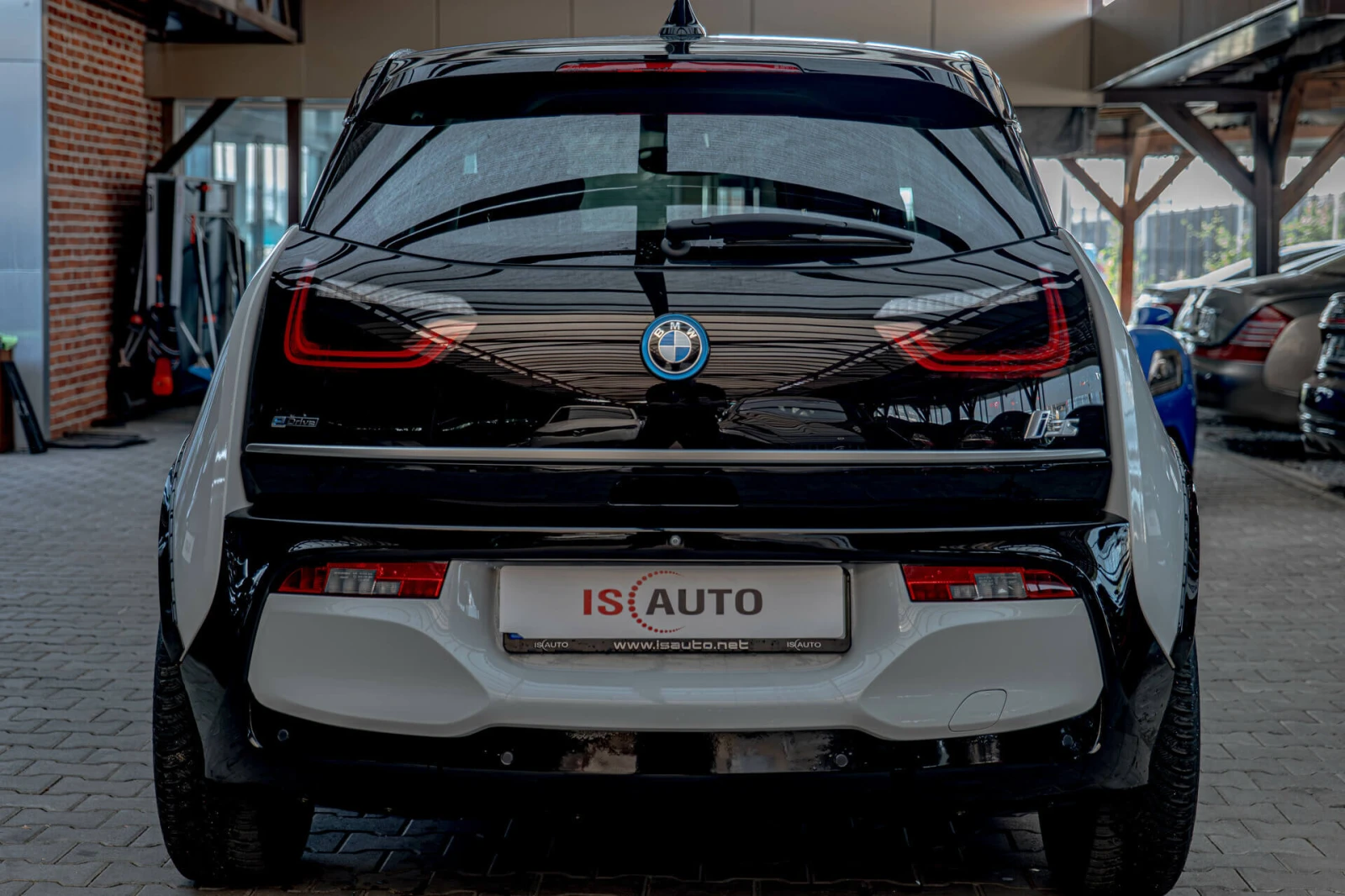 BMW i3 S/FullLed/Подгрев/Камера/CarPlay - изображение 4