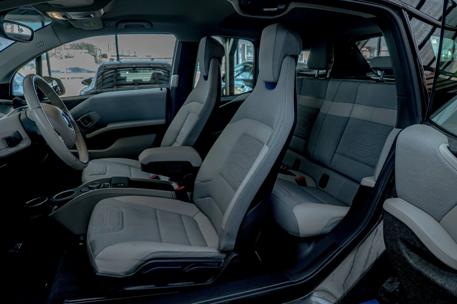 BMW i3 S/FullLed/Подгрев/Камера/CarPlay - изображение 7