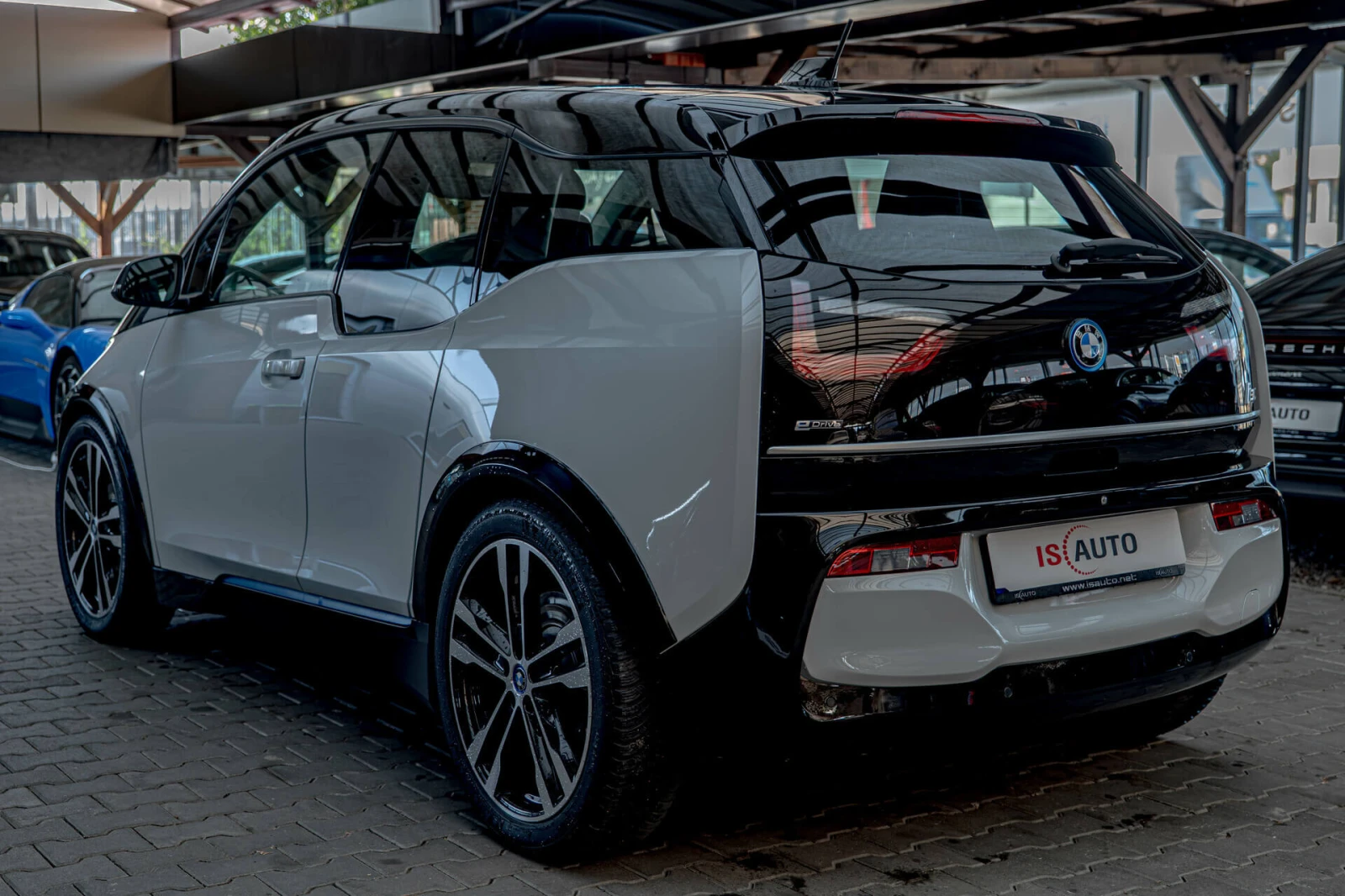 BMW i3 S/FullLed/Подгрев/Камера/CarPlay - изображение 6