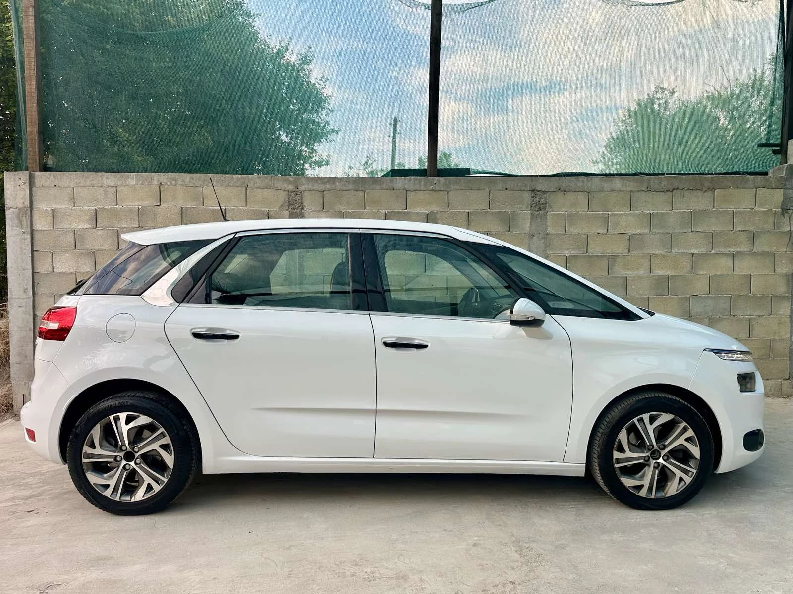 Citroen C4 Picasso 2.0 e-HDi Exclusive, Кожа с Подгрев, Лизинг - изображение 6
