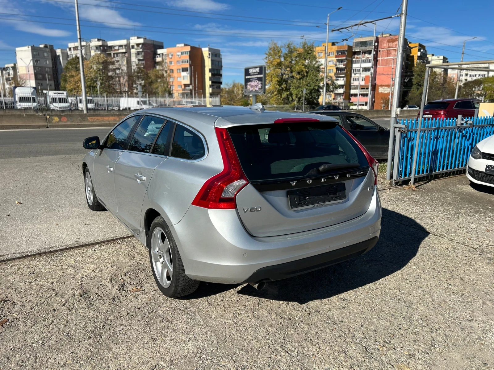 Volvo V60  - изображение 5