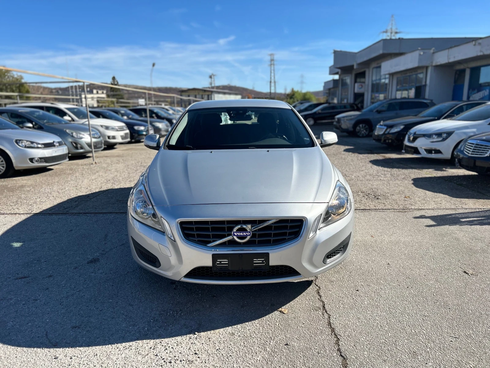 Volvo V60  - изображение 2