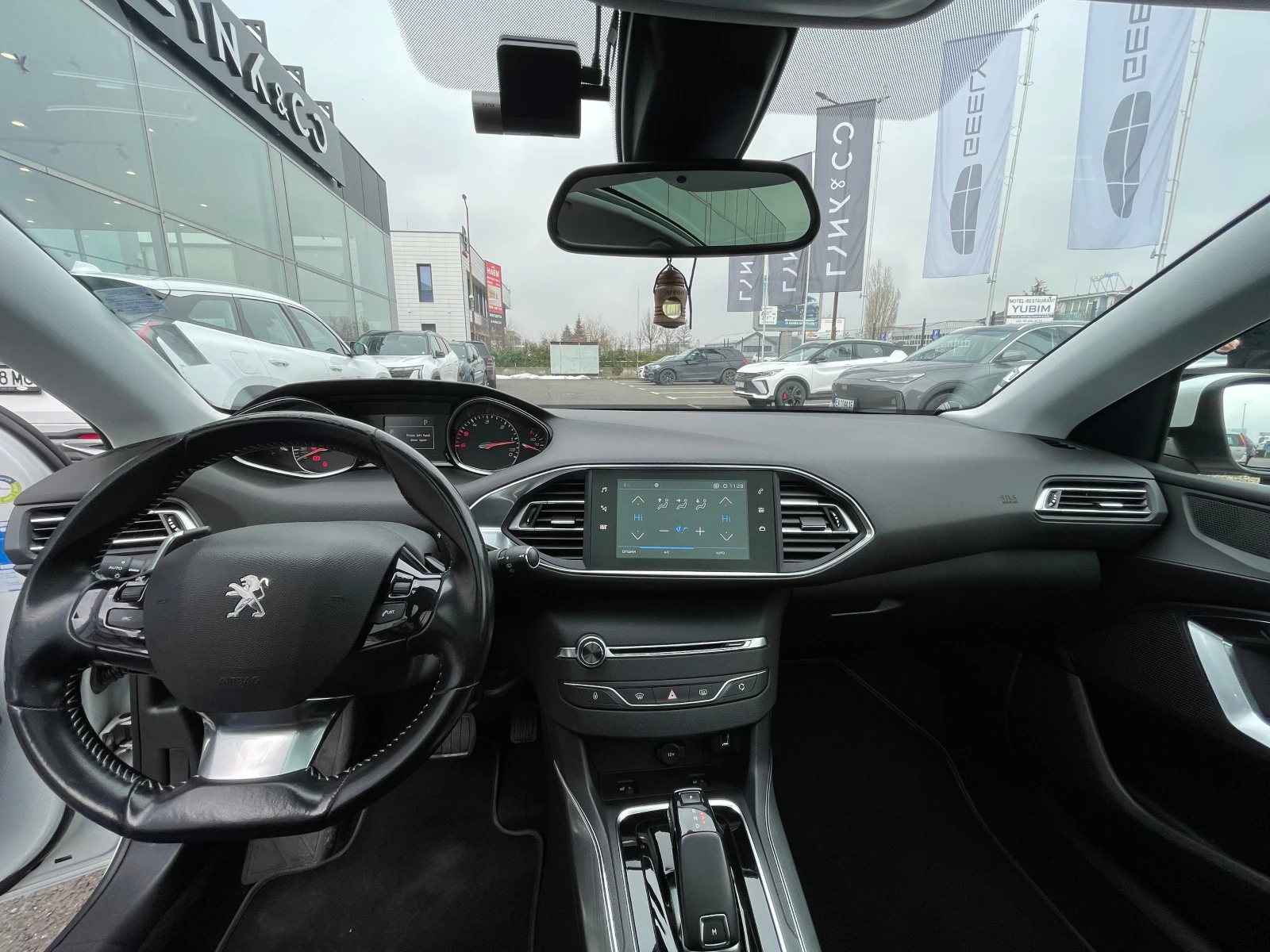 Peugeot 308 SW 1.5 Allure  - изображение 8