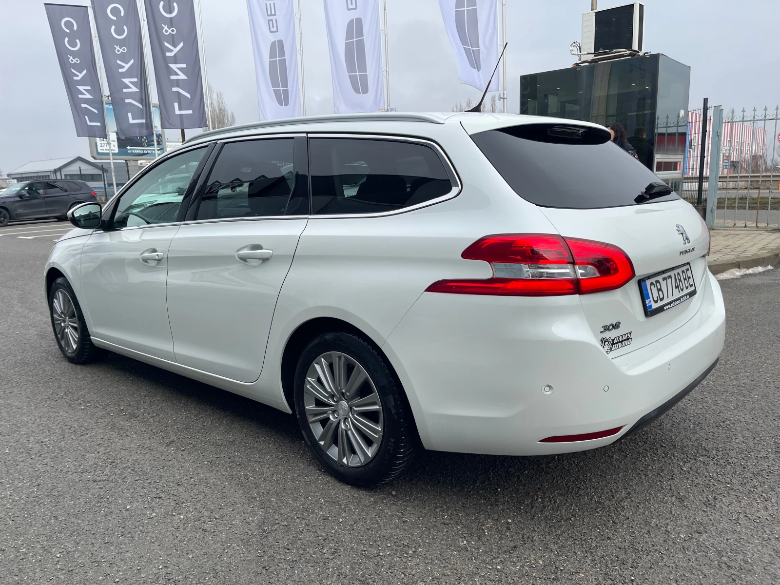 Peugeot 308 SW 1.5 Allure  - изображение 4