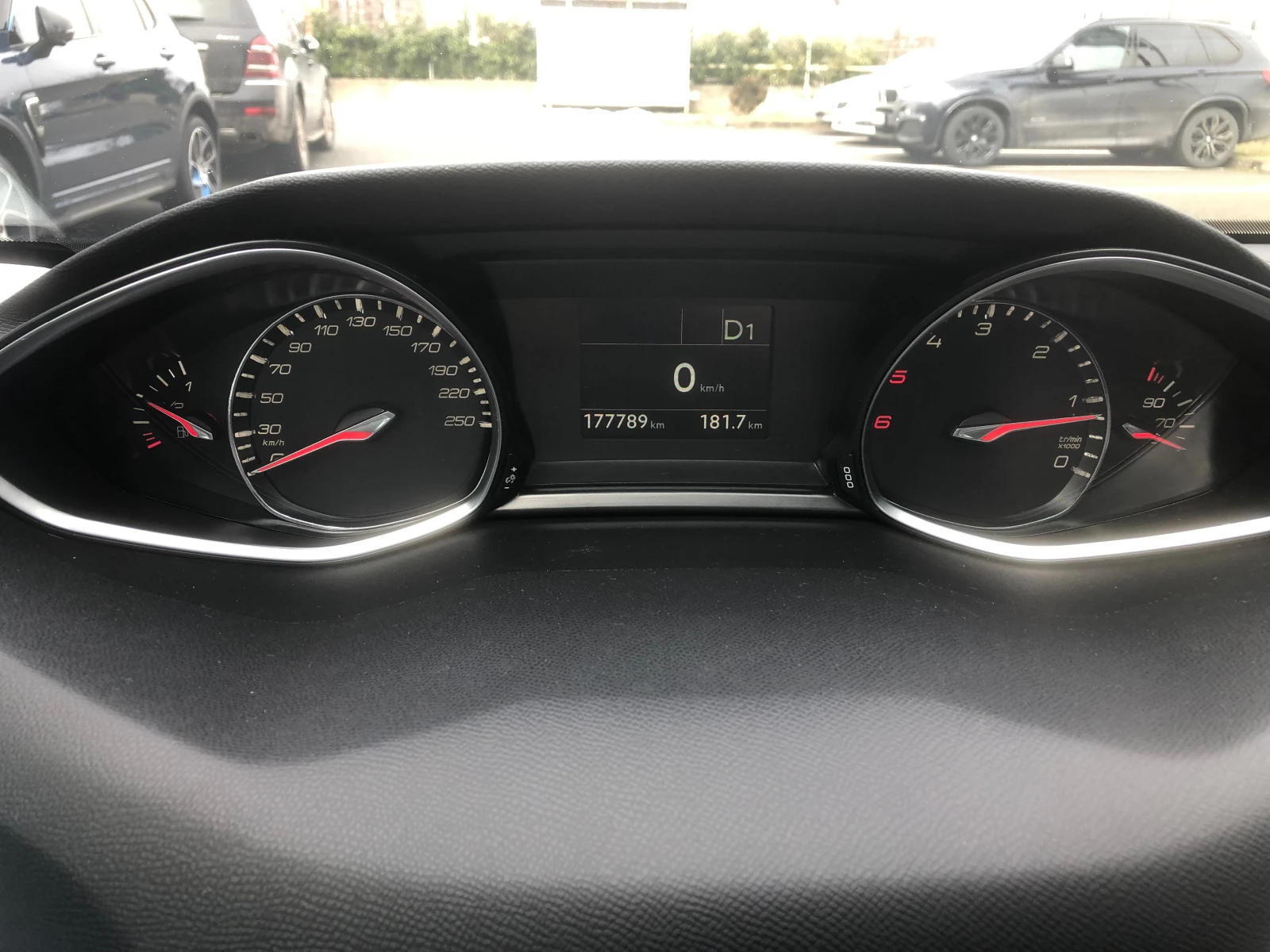 Peugeot 308 SW 1.5 Allure , снимка 14 - Автомобили и джипове - 53741007