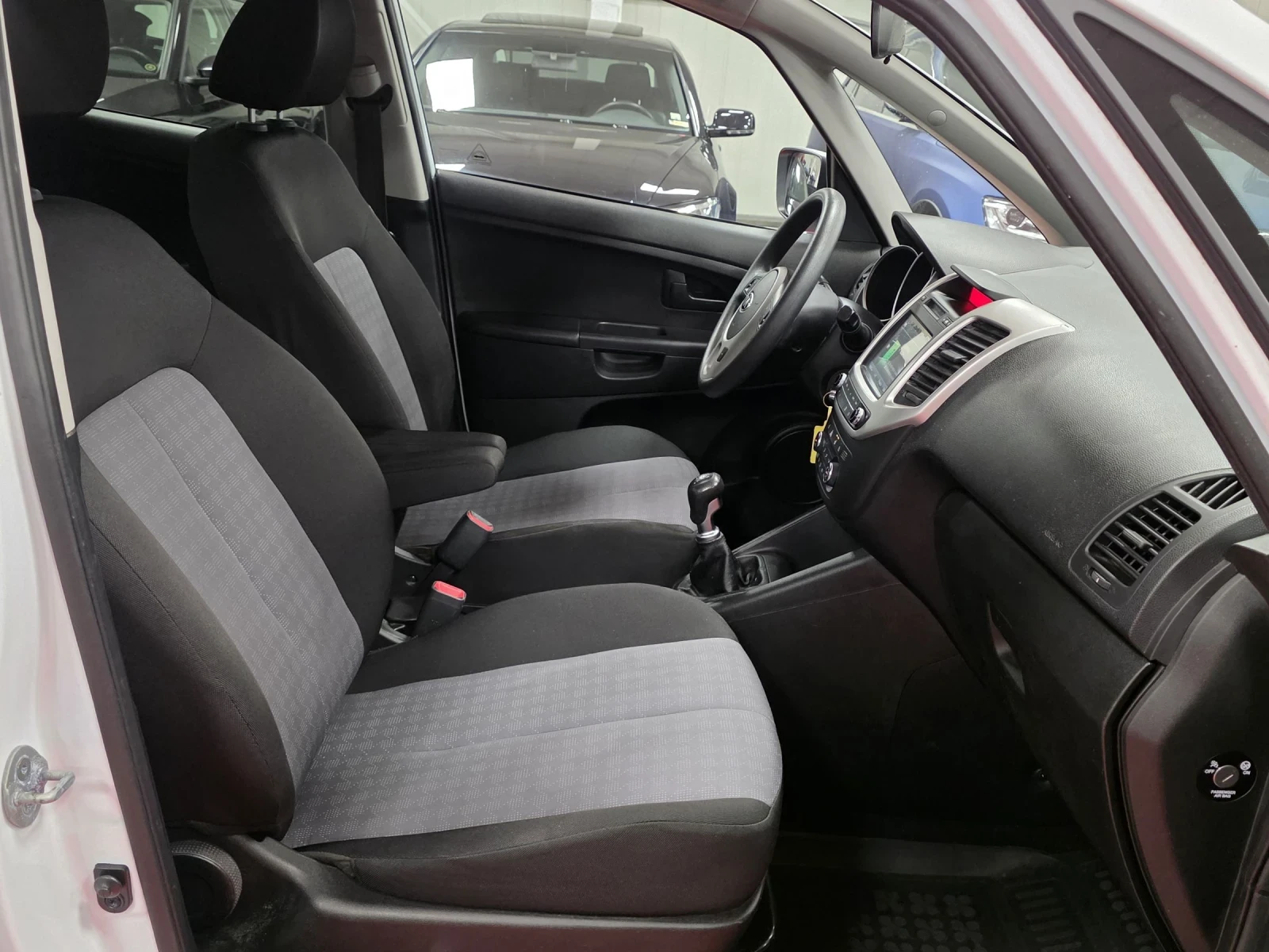 Kia Venga 2018 | 1.4CRDI 90кс | EU6, снимка 13 - Автомобили и джипове - 53826470