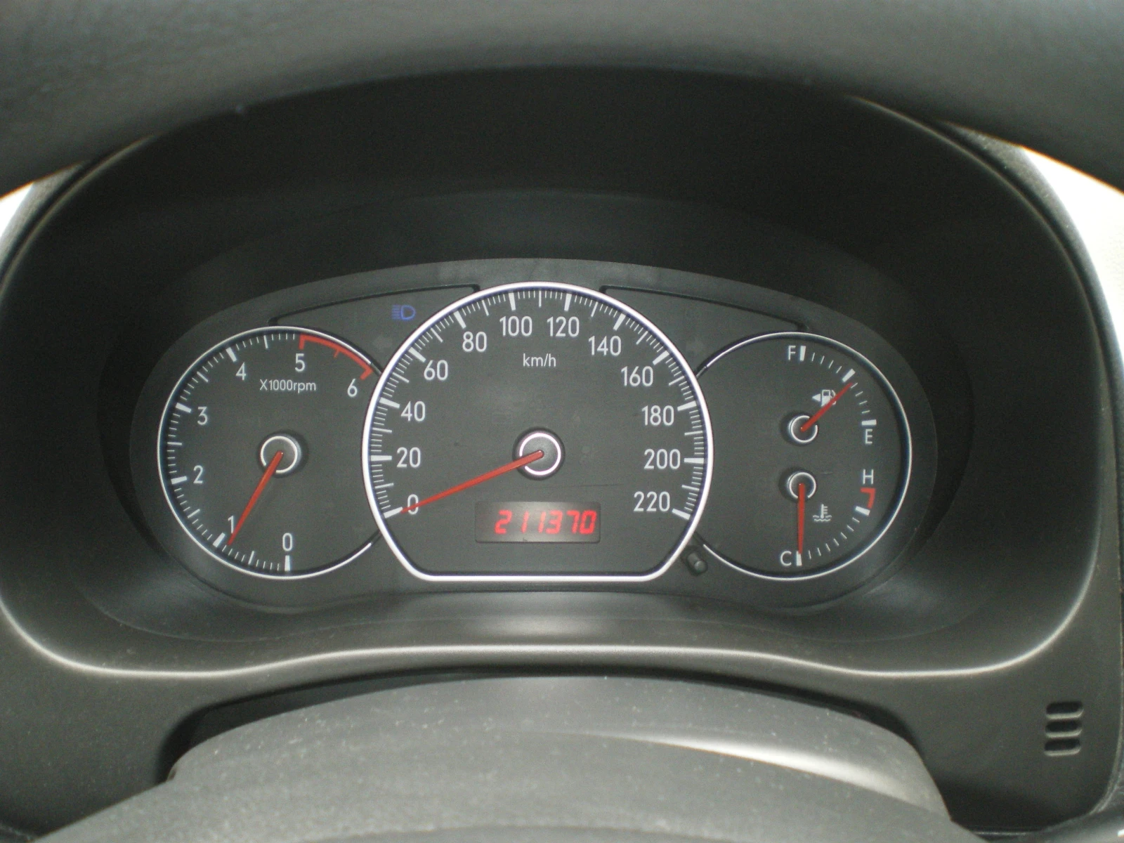 Suzuki SX4, снимка 8 - Автомобили и джипове - 54144148