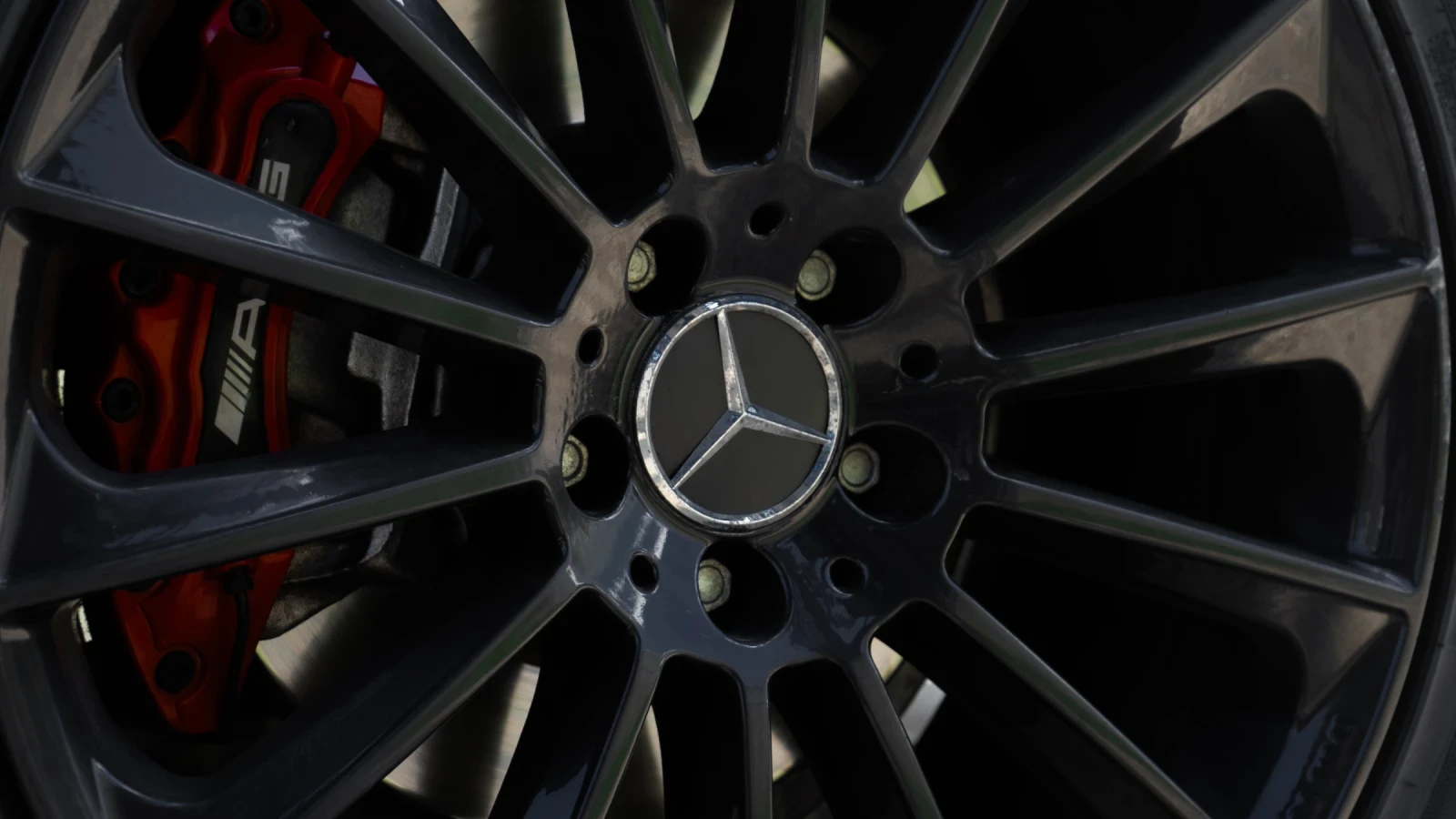 Mercedes-Benz E 220 AMG Line, снимка 15 - Автомобили и джипове - 54582425