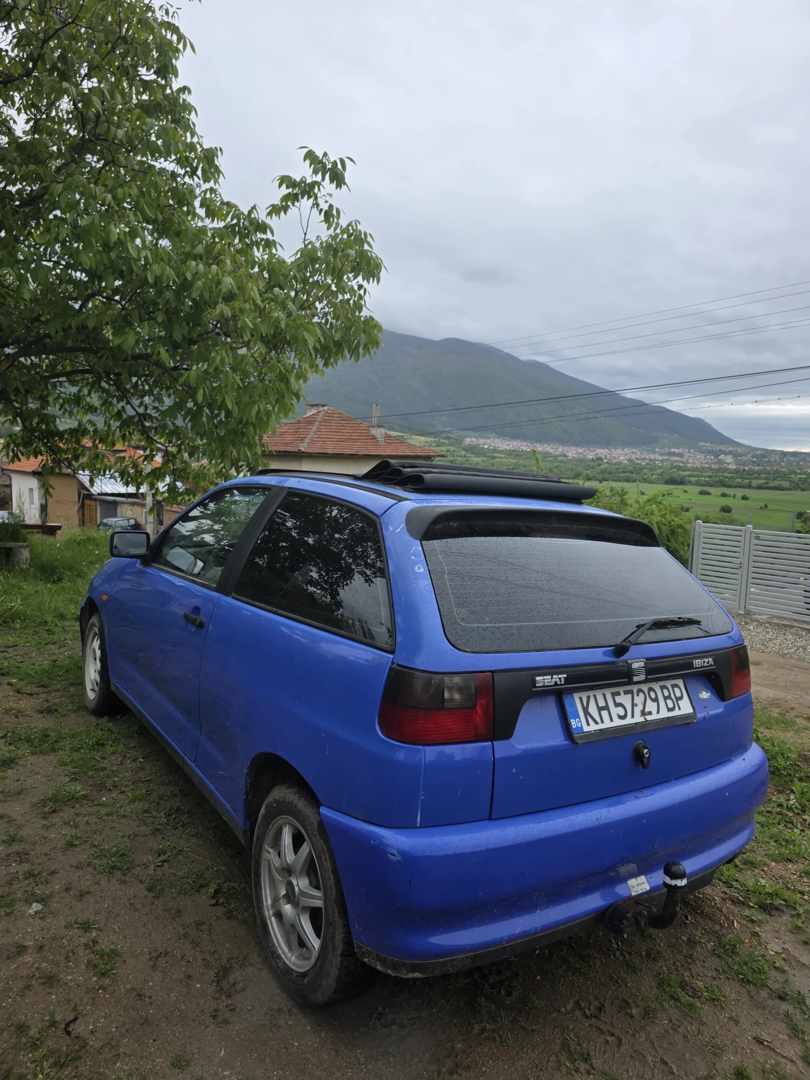Seat Ibiza, снимка 4 - Автомобили и джипове - 54585037
