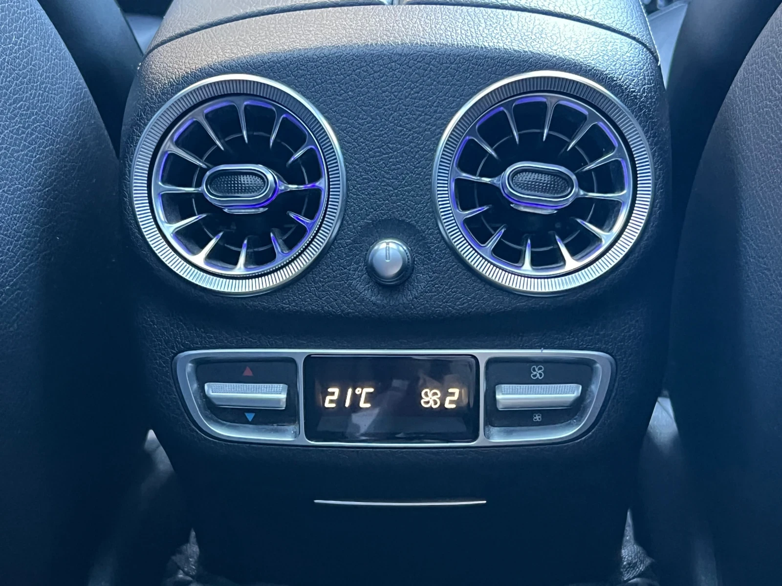 Mercedes-Benz E 220 AMG* Head-Up* Pano* 360* Готов Лизинг, снимка 15 - Автомобили и джипове - 54595453