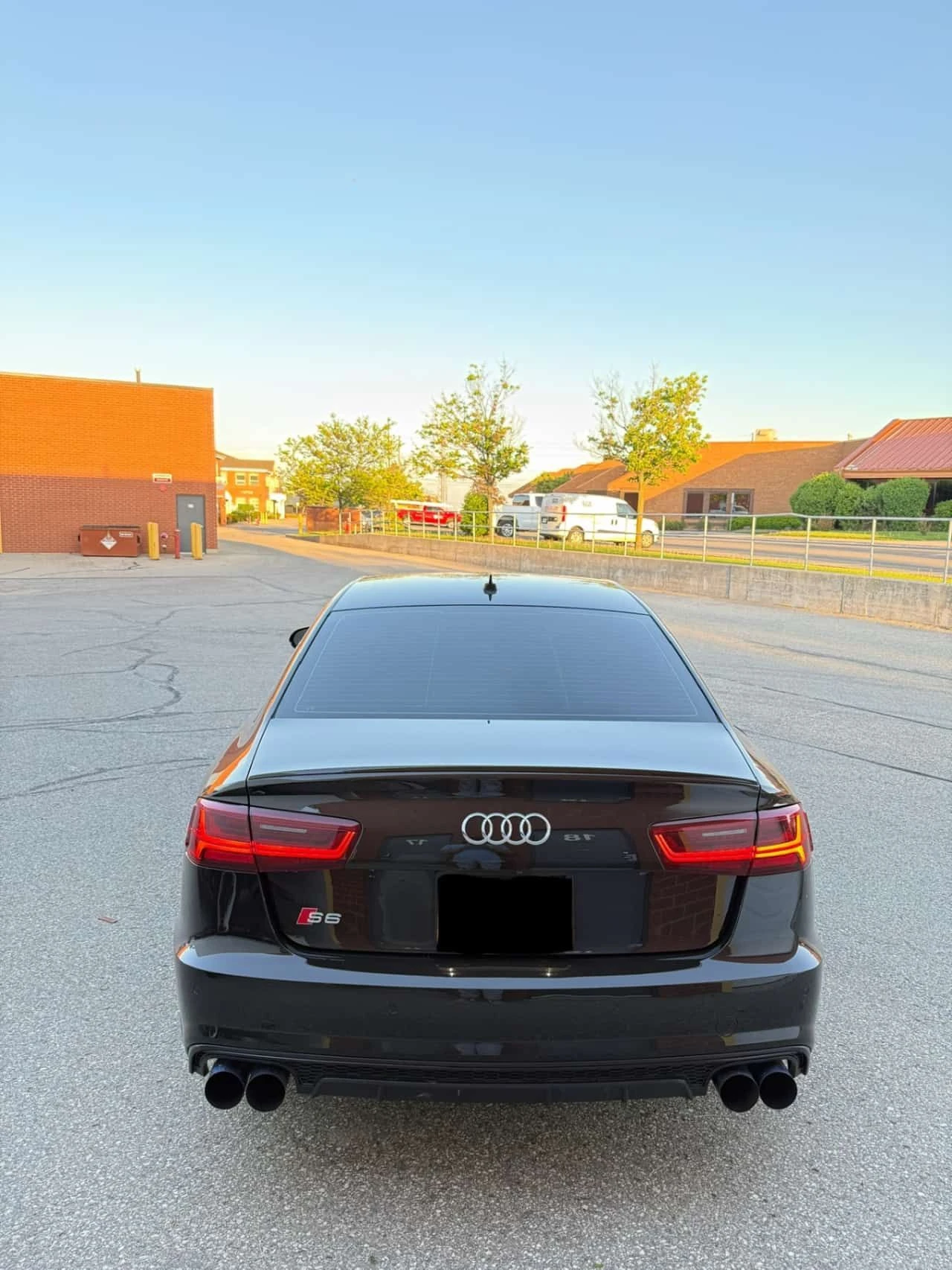 Audi S6 360 КАМЕРА/ШИБЕДАХ/ПОДГРЕВ//CARFAX/ФИНАНСИРАНЕ, снимка 4 - Автомобили и джипове - 54723562