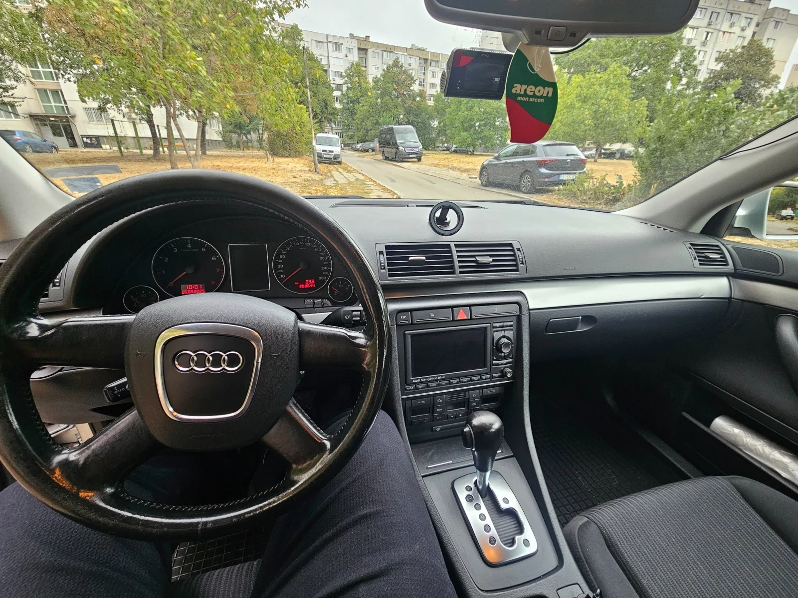 Audi A4 2.0 TFSI, снимка 9 - Автомобили и джипове - 54931926