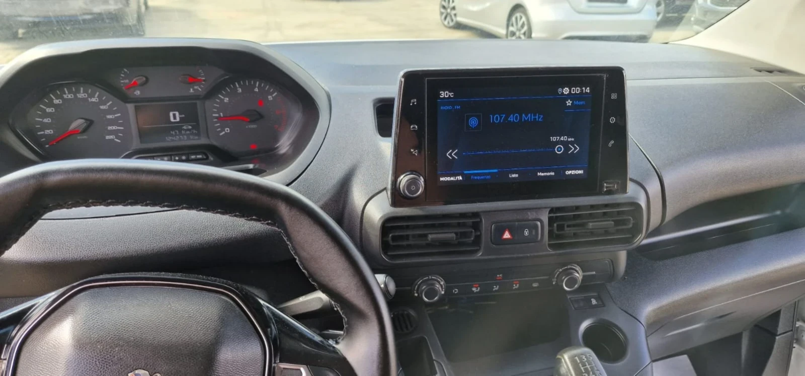 Peugeot Partner, снимка 11 - Автомобили и джипове - 54940368