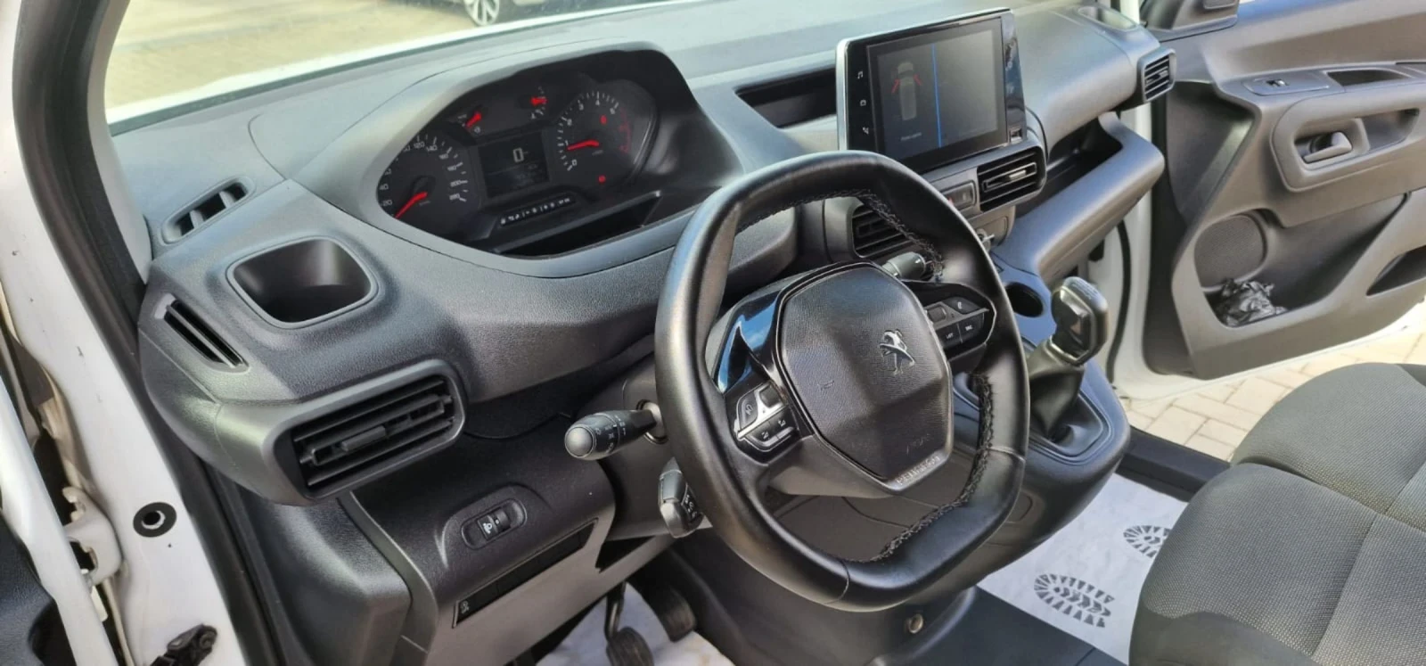 Peugeot Partner, снимка 15 - Автомобили и джипове - 54940368