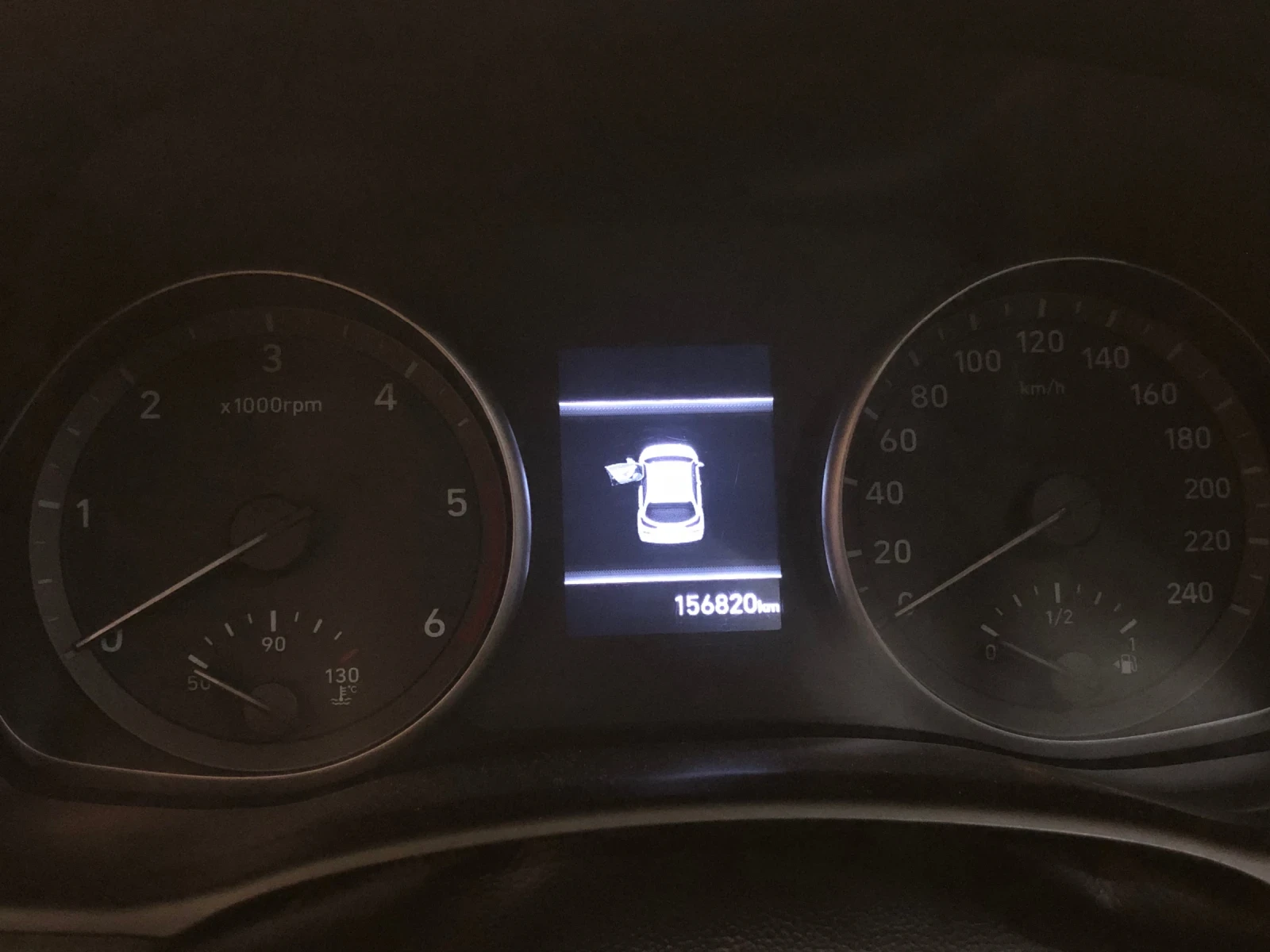 Hyundai I30 1.6 CRDI, снимка 14 - Автомобили и джипове - 55124537