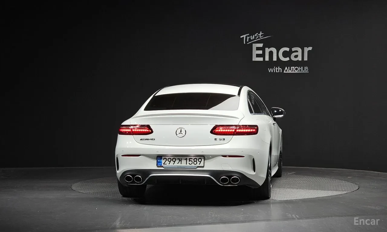 Mercedes-Benz E 53 AMG 4MATIC+ COUPE / BURMESTER / ОБДУХ / МАСАЖИ / FULL, снимка 4 - Автомобили и джипове - 55130036