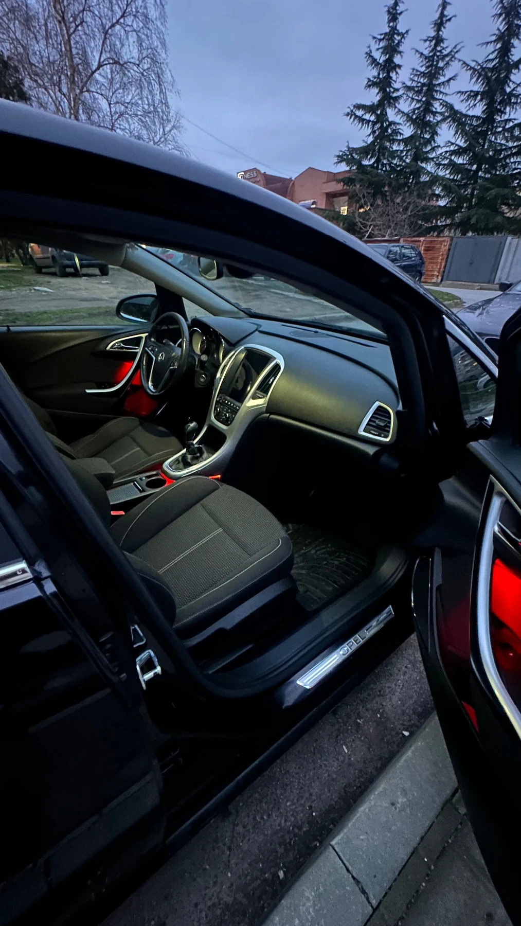 Opel Astra, снимка 8 - Автомобили и джипове - 55408683