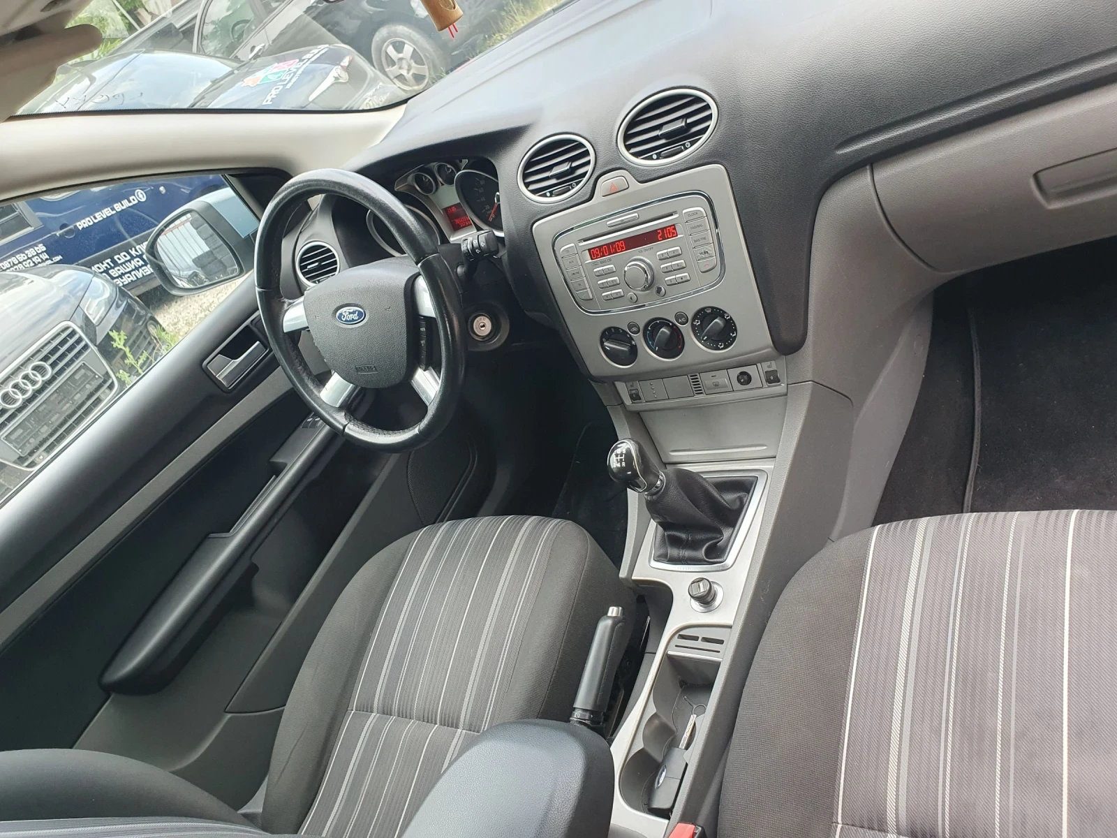 Ford Focus 1.8 KLIMA PODGRRV , снимка 7 - Автомобили и джипове - 55430223